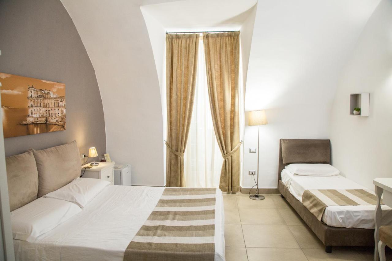 Chiaia Suites نابولي المظهر الخارجي الصورة