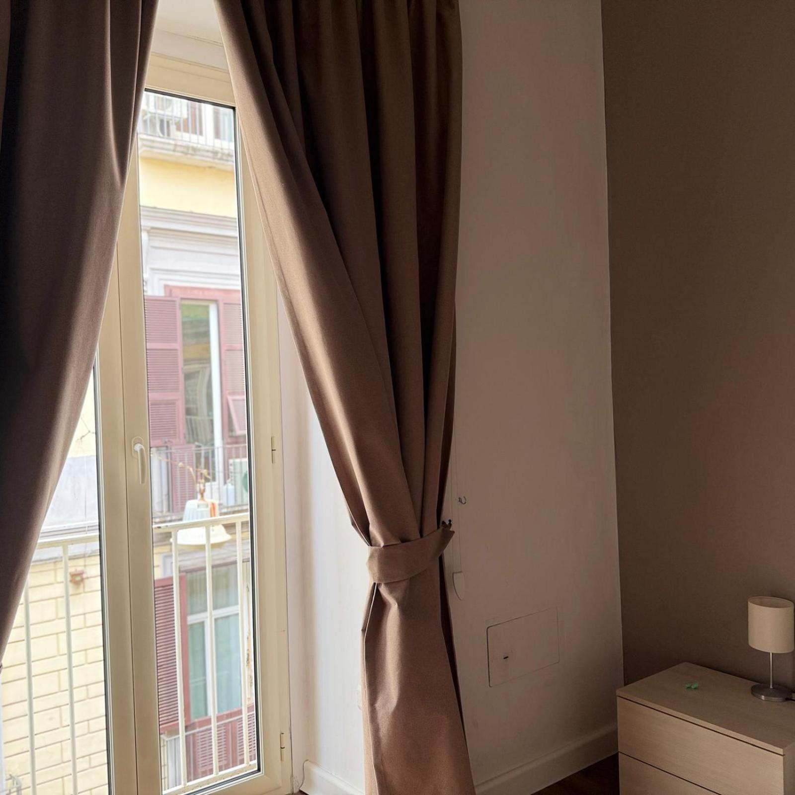 Chiaia Suites نابولي الغرفة الصورة