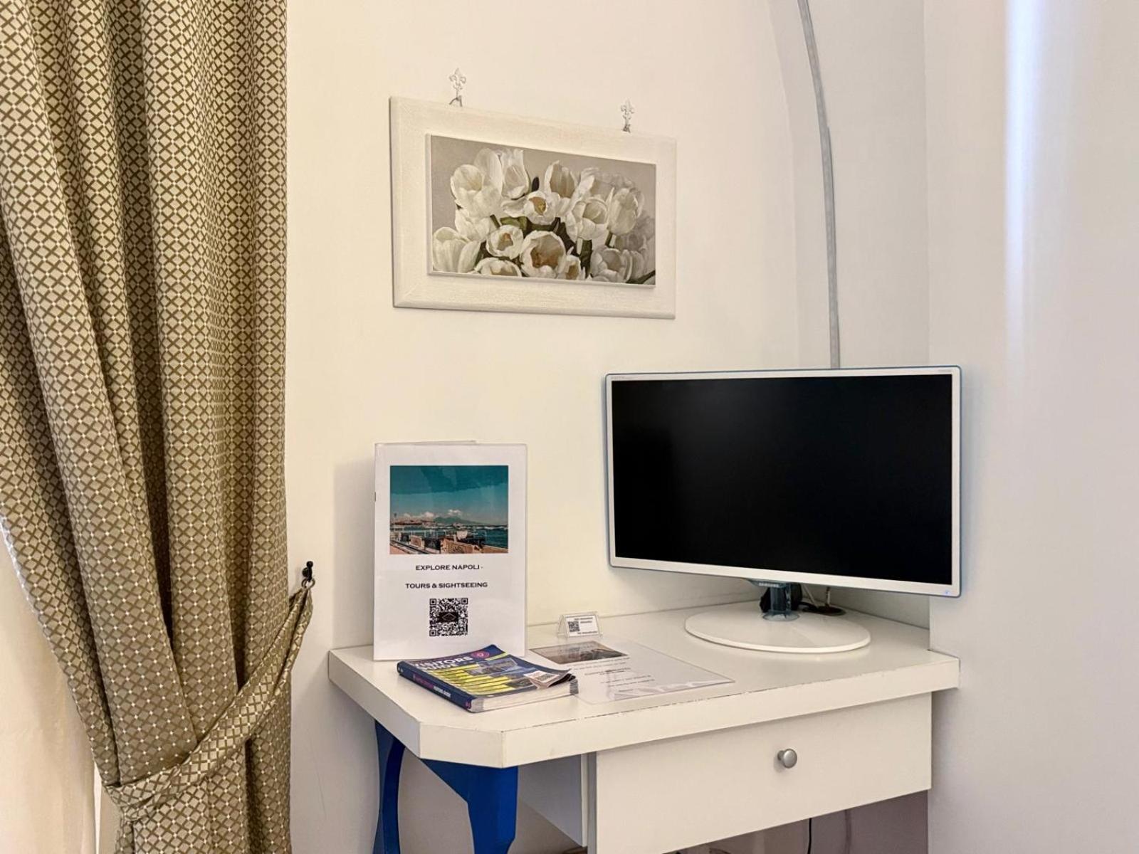 Chiaia Suites نابولي الغرفة الصورة