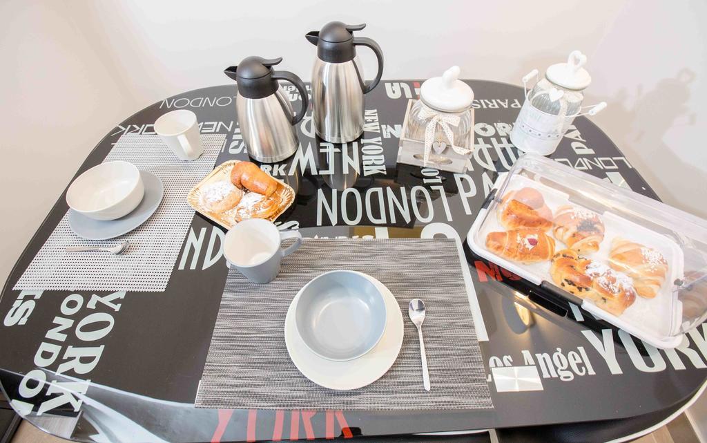 Chiaia Suites نابولي المظهر الخارجي الصورة